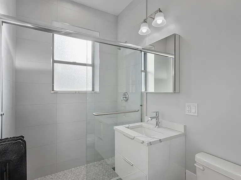 6929 N Lakewood Ave — Photo 26