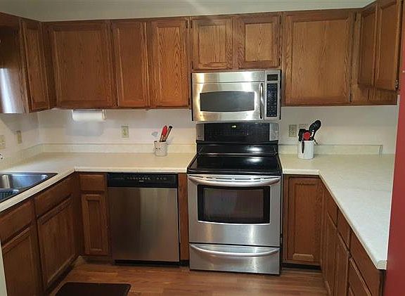 4th image of 6109G Shamrock Dr