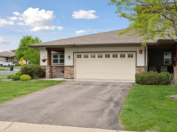 1212 Vernon Dr, Carver, MN 55315