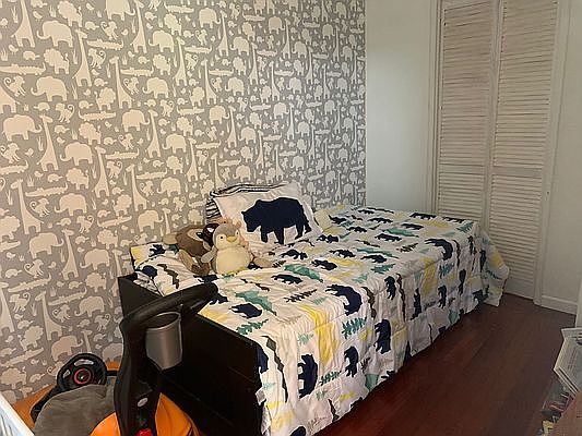 4th image of 225 E 36th St APT 3O