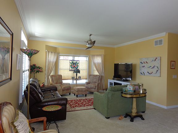 4th image of 32795 Mashie Way