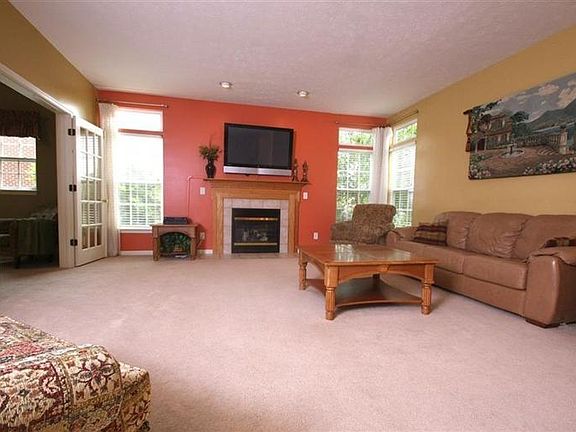 2nd image of 6963 Ruwes Oak Dr