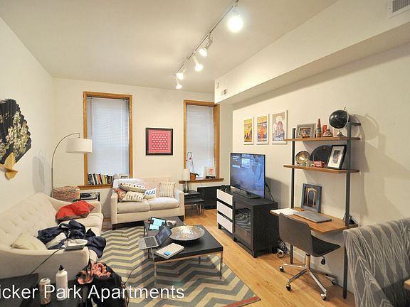 2nd image of 1260 N Bosworth Ave #10378005