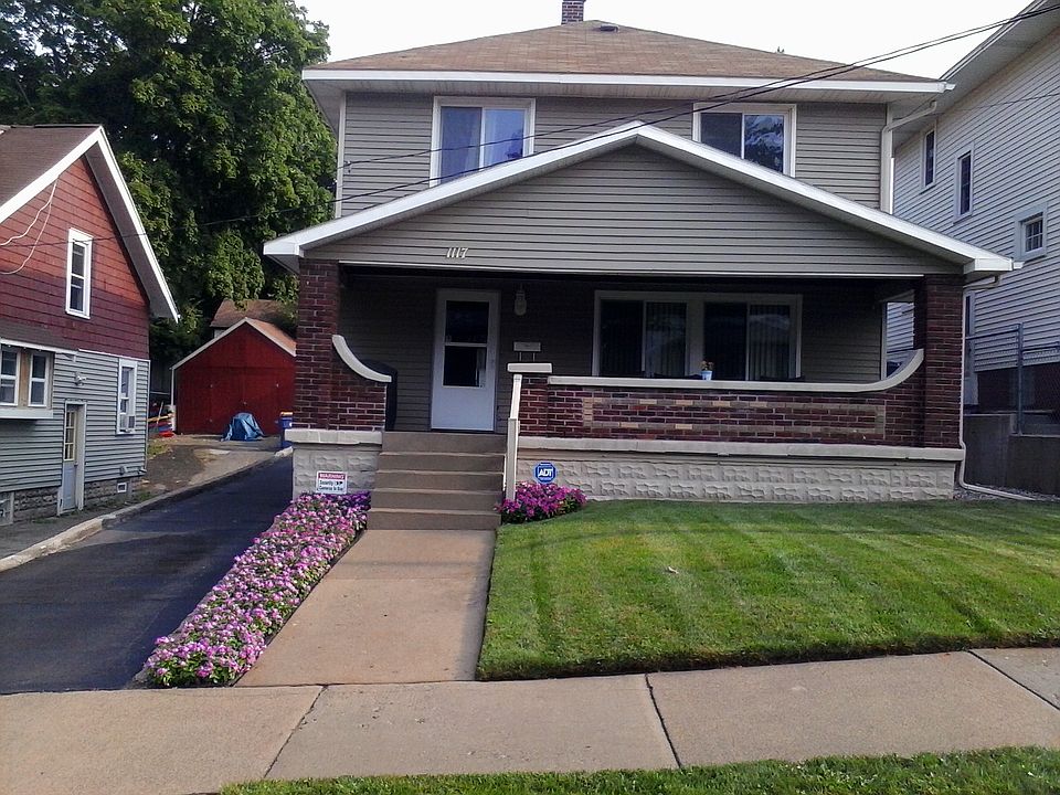 This home comes fully loaded