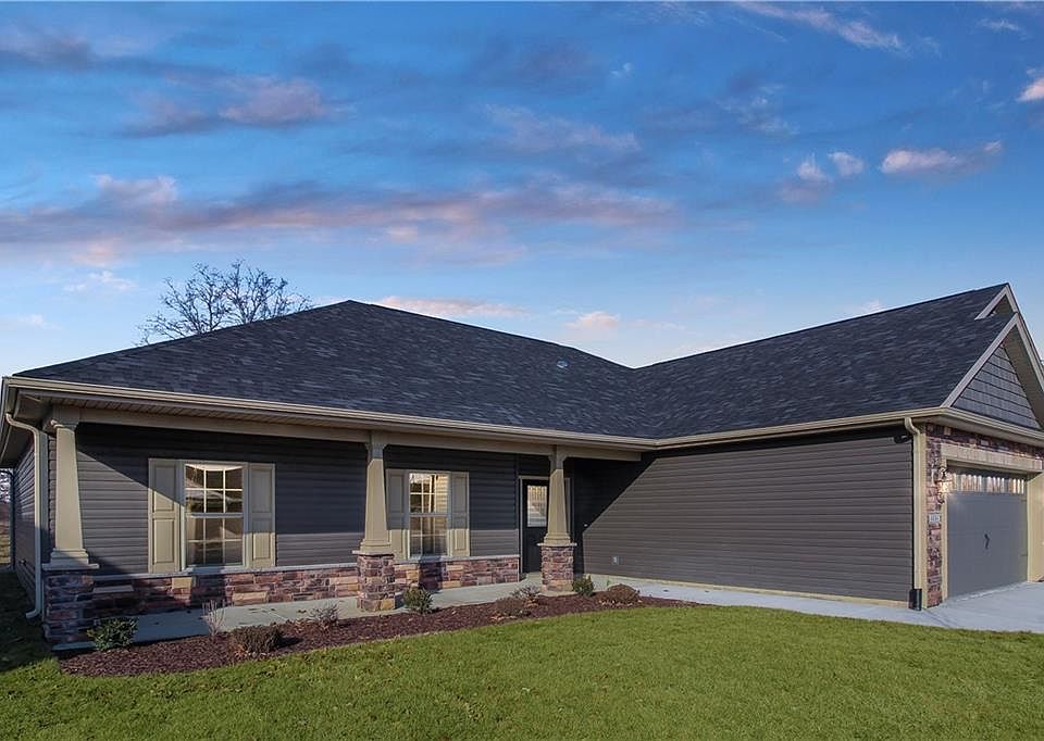 2nd image of 3838 Scoria St
