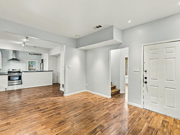 5th image of 305 E 6th St