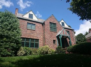 60 Blake Rd, Brookline, MA 02445