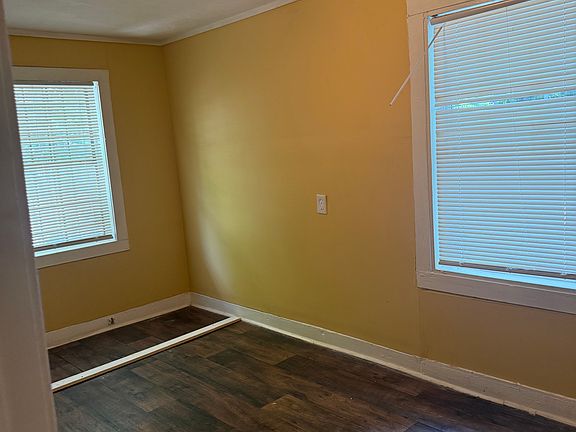 2nd image of 878 Meagher St