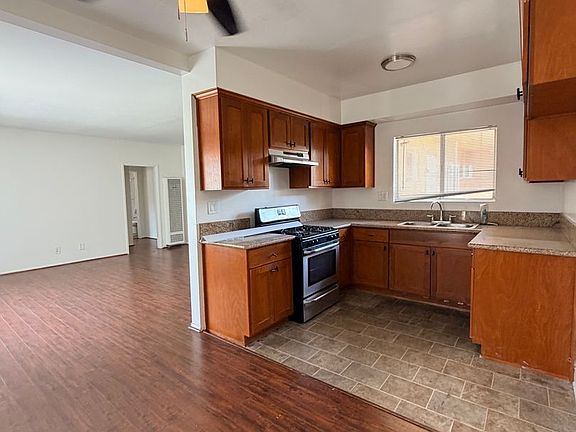 2nd image of 434 W Dryden St APT 4