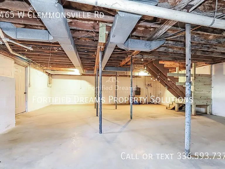 2465 W Clemmonsville Rd — Photo 14