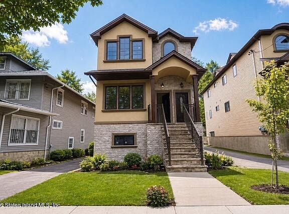 3rd image of 22 Hope Ave
