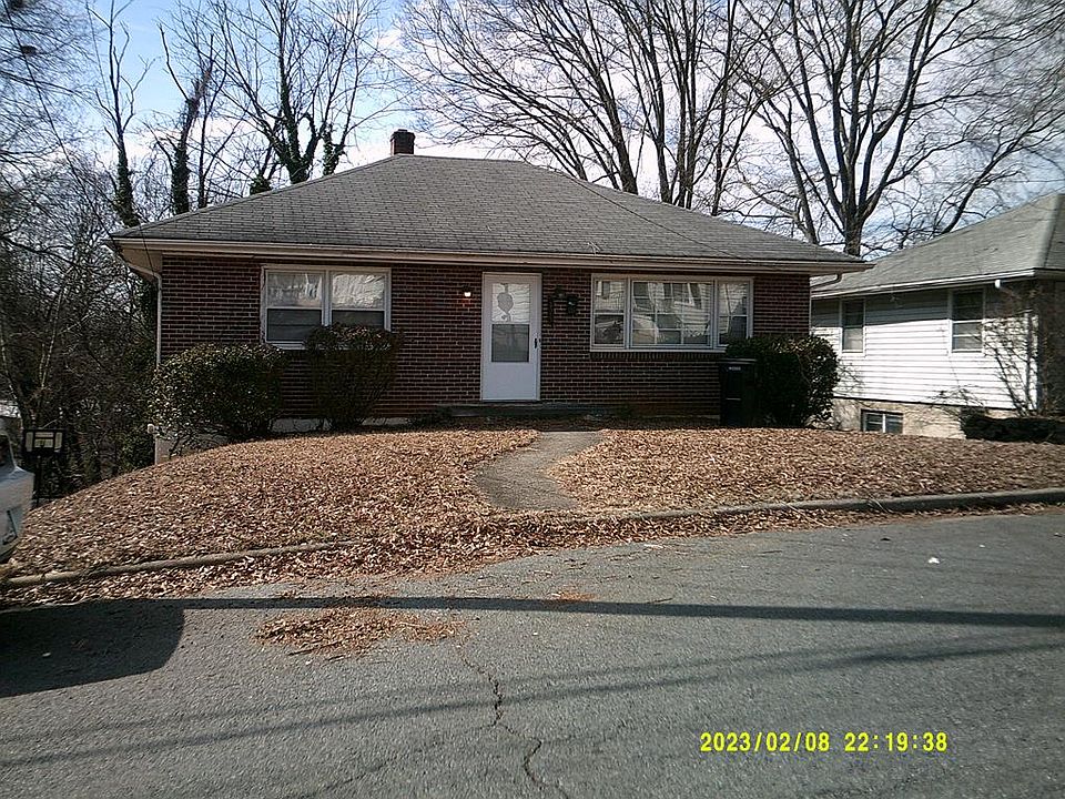 1st image of 129 Hartford St