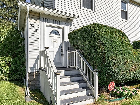 3rd image of 854 Genesee Park Blvd