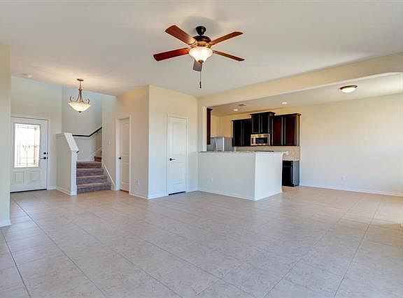 3rd image of 430 Winchester Dr