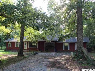 332 Rivermont Bnd, Somerville, AL 35670