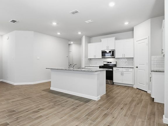 5th image of 908 Parkview Dr