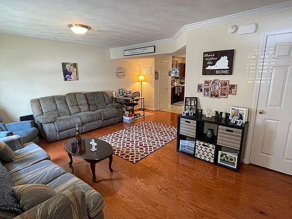 2nd image of 6819 Woodcreeper Dr
