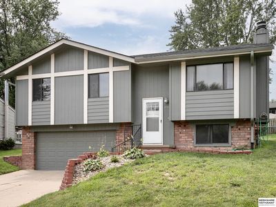 8709 Granville Pkwy, La Vista, NE, 68128