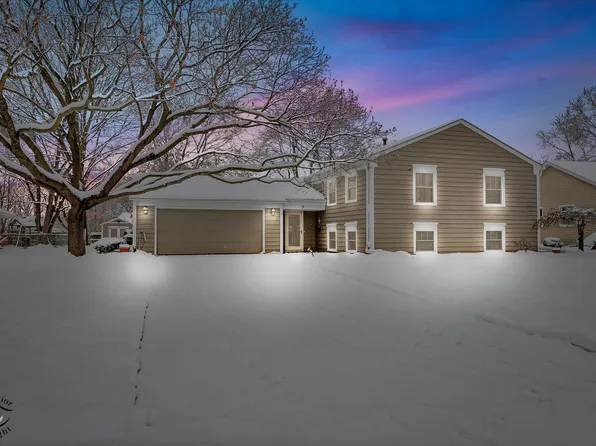 9 Cebold Dr, Montgomery, IL 60538