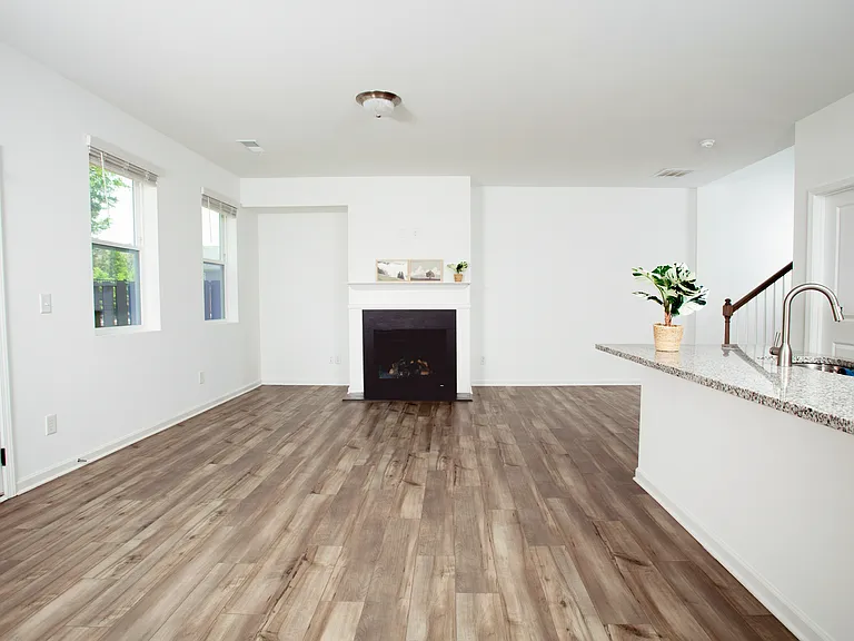 3336 Colbury St — Photo 4