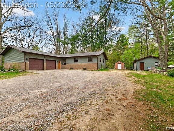 2nd image of 4049 Slattery Rd