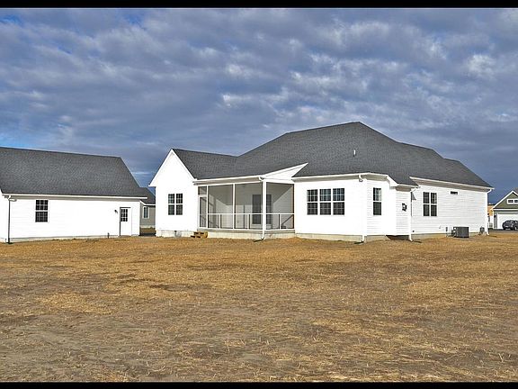5th image of 22698 Church Creek Dr