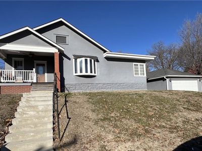 1013 N 4th St, Atchison, KS, 66002