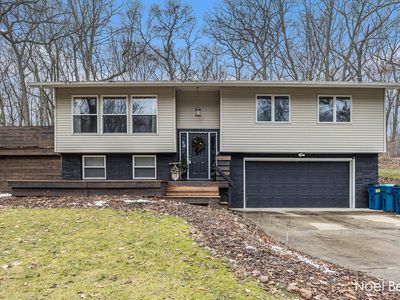18291 Forest Ave, Spring Lake, MI, 49456