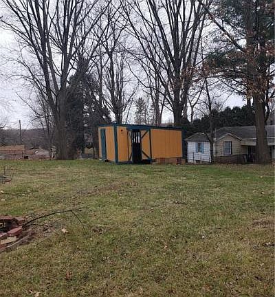 5th image of 999 Buena Vista Dr