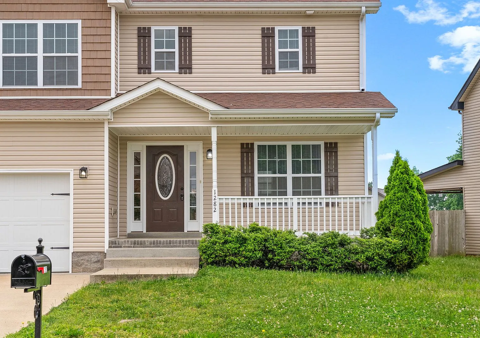 Pet Friendly Four Bedroom! — Photo 4
