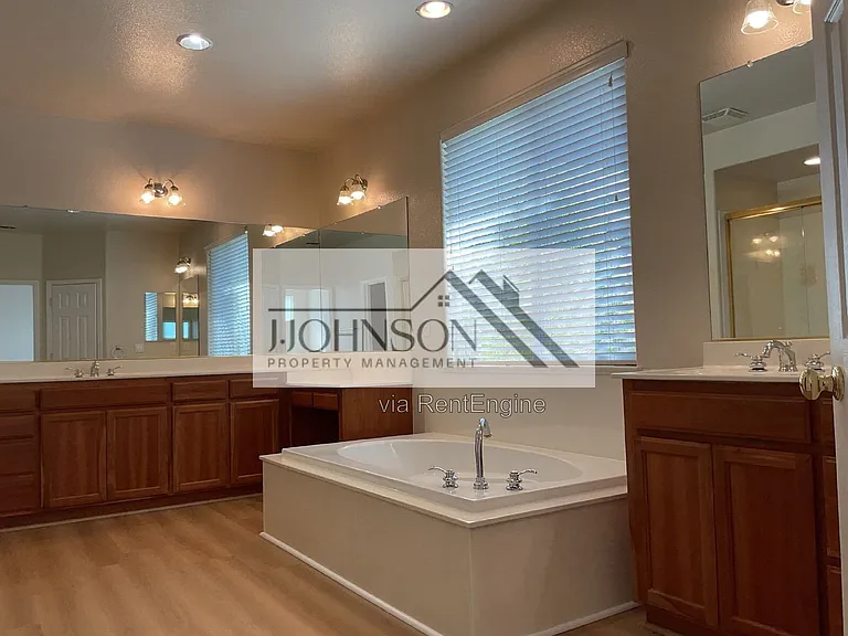 2408 Victor Ct — Photo 23