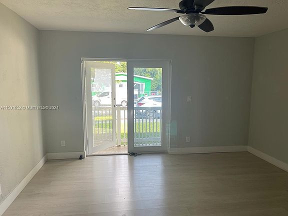 3rd image of 3518 Charles Ave