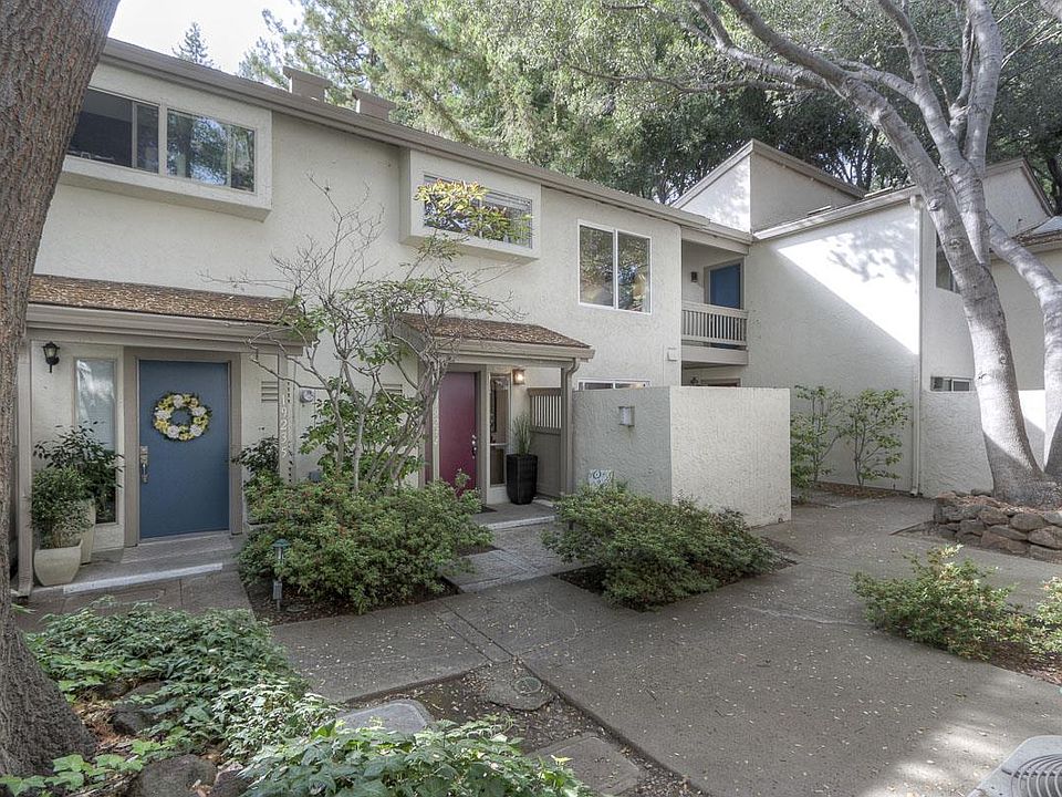 1st image of 19234 Vineyard Ln