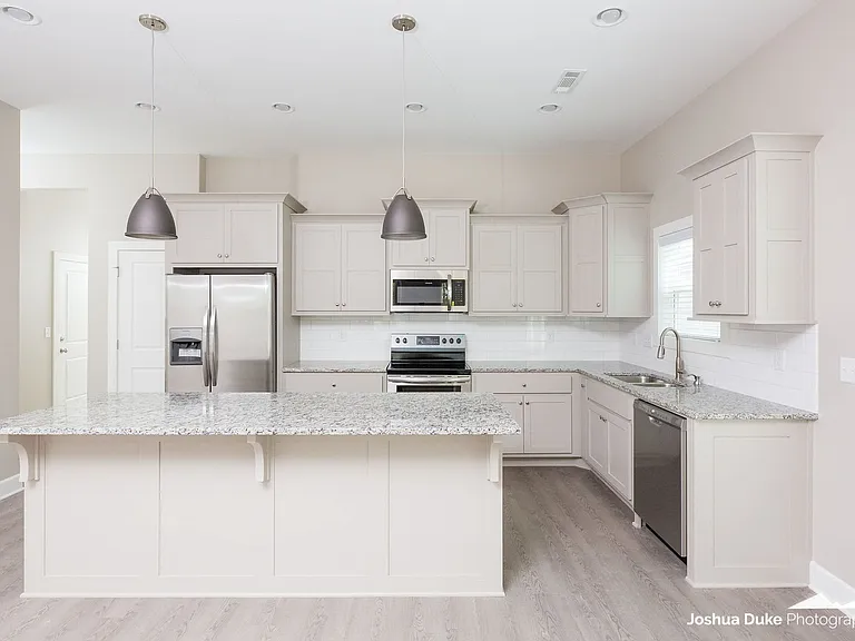 1320 S College Ave — Photo 3