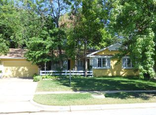 6820 E Farmview Ln, Wichita, KS 67206