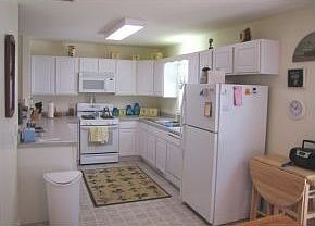 4th image of 30 Maplewood Dr
