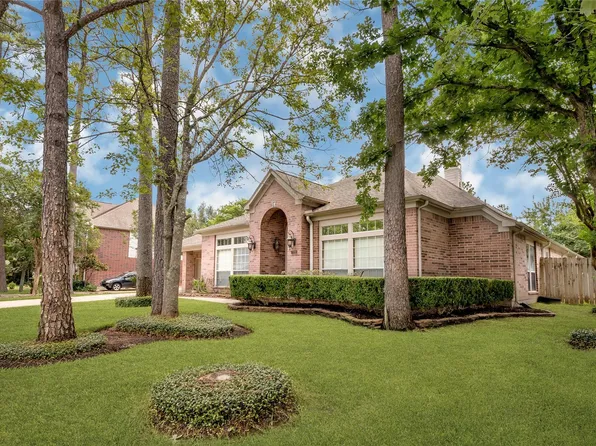 709 Hidden Woods Ln, Friendswood, TX 77546