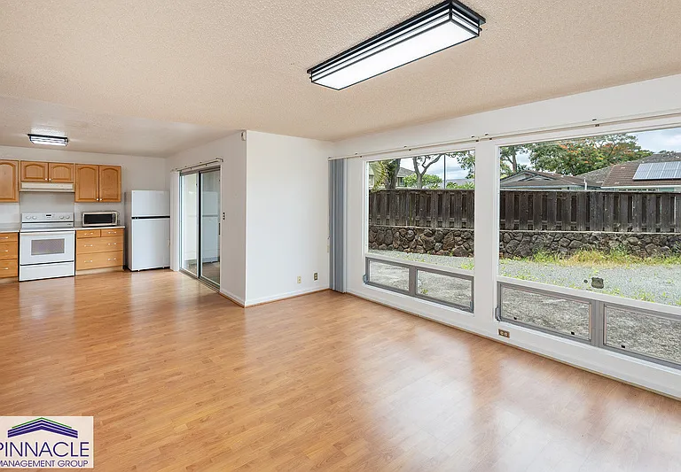 94-1114 Noheaiki St — Photo 1