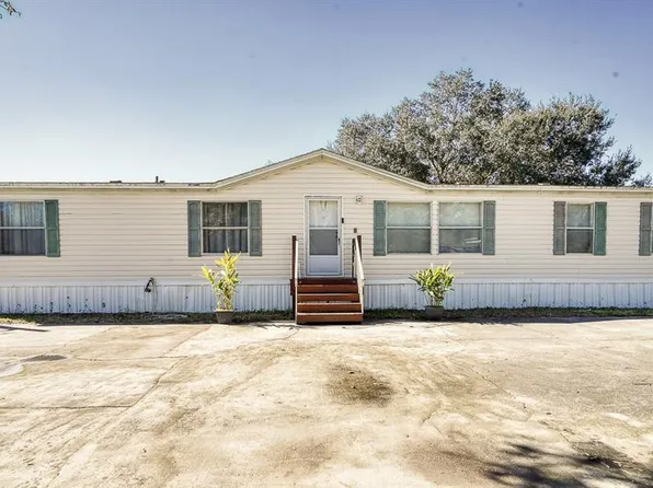 3015 Jerry Smith Rd, Dover, FL 33527