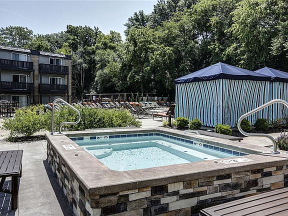 4th image of 6565 W Foxridge Dr #154