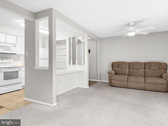 5th image of 3503 Lochearn Ct APT J