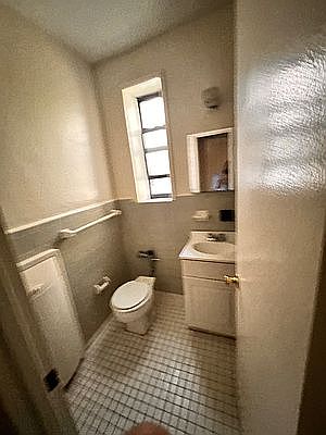 5th image of 48 Saint Pauls Pl #1S
