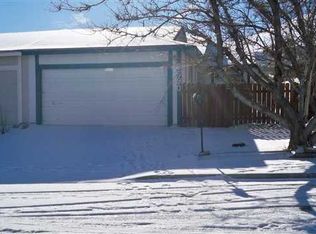 6690 Peppermint Dr, Reno, NV 89506