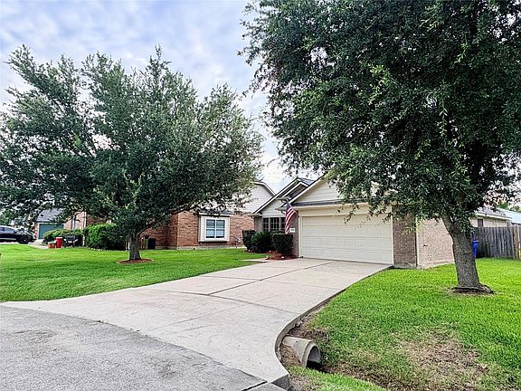 4th image of 8010 Dogwood Ct
