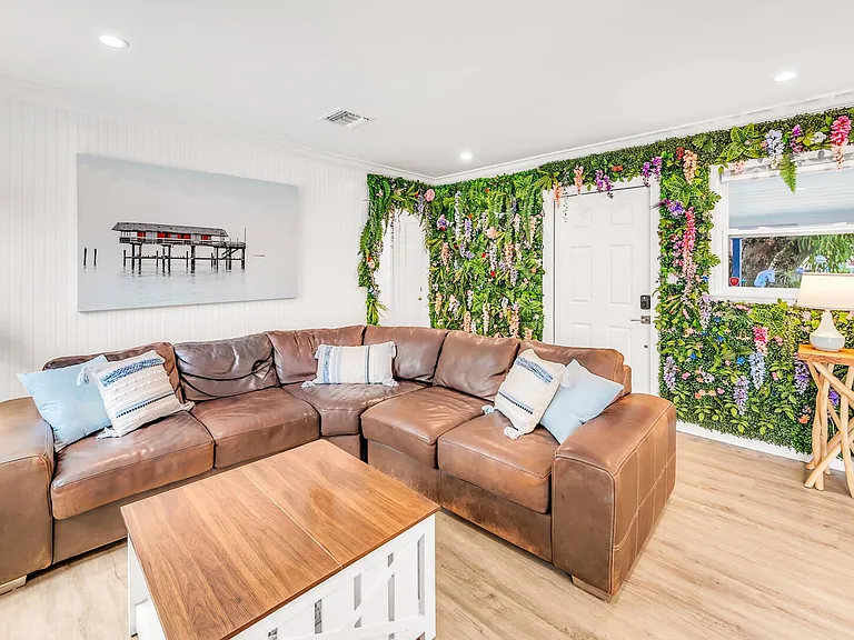 SE 2nd Ct — Photo 11