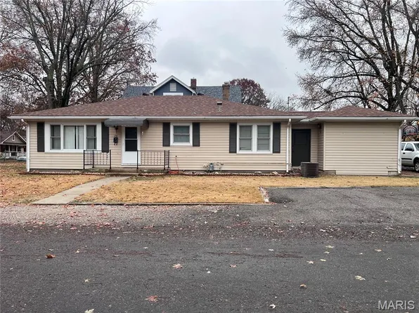 210 Nelson Ave, Edwardsville, IL 62025
