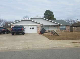 3252 Hillview Ct, Springdale, AR 72762