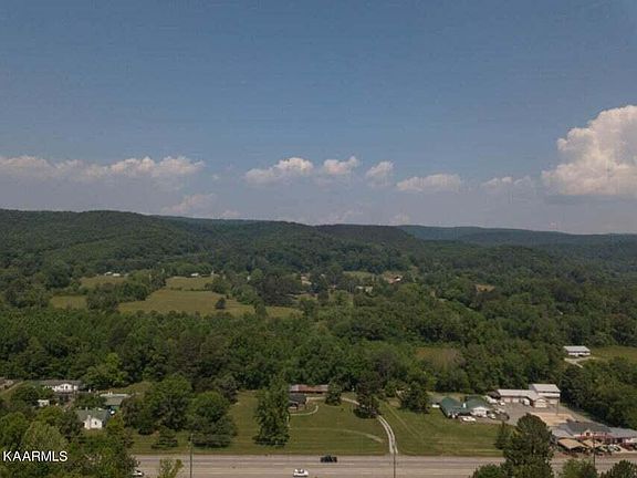 4th image of 14706 Dayton Pike