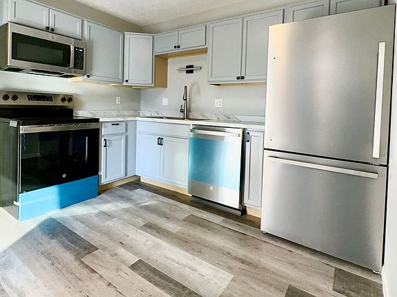 2nd image of 9572 Cornell Ln #Na