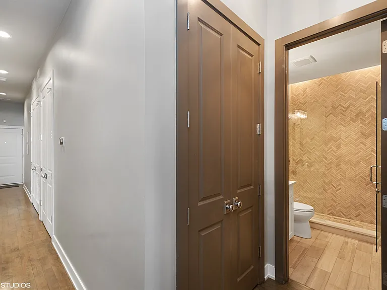 441 E Oakwood Blvd #2 — Photo 8